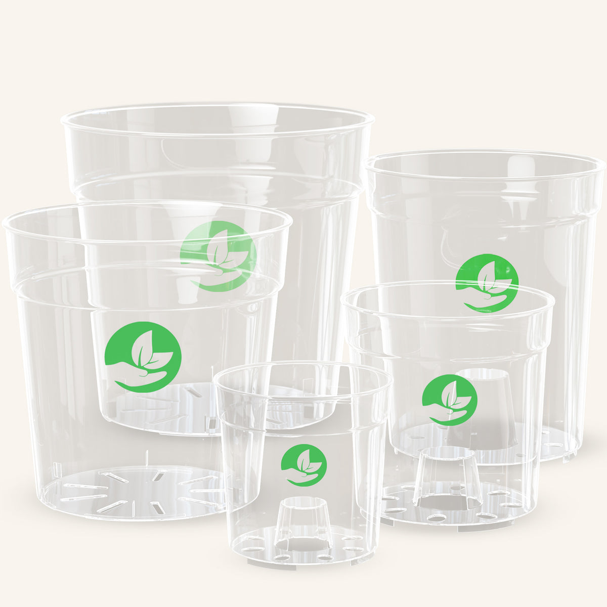 Cinq pots en plastique transparent avec logo feuille verte